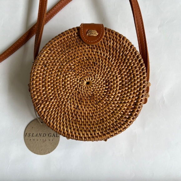 Rattan Woven Crossbody Bag Circle Round Long Strap Brown Island Gal New - Picture 3 of 9